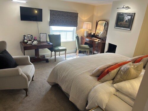Townhouse Suites