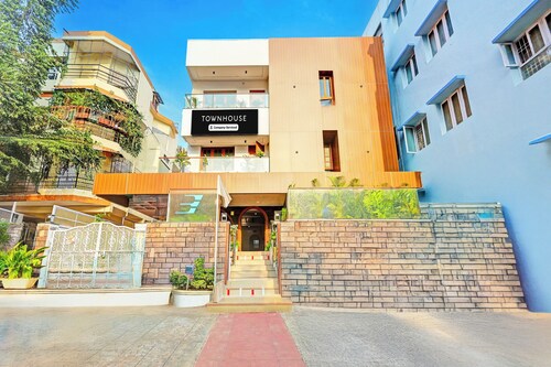 Townhouse Seethammadhara Junction