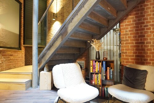 Chic Exposed-brick 1BR - Manchester Centre - Gym