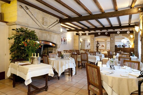Hôtel restaurant Le Cheval Rouge