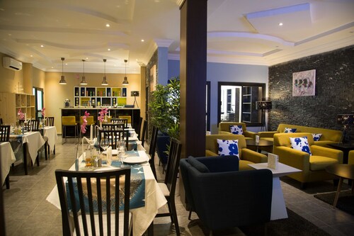 Hotel Semiramis City center