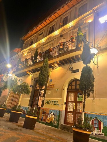 Friends Hotel & Rooftop - Historic Center & Museums