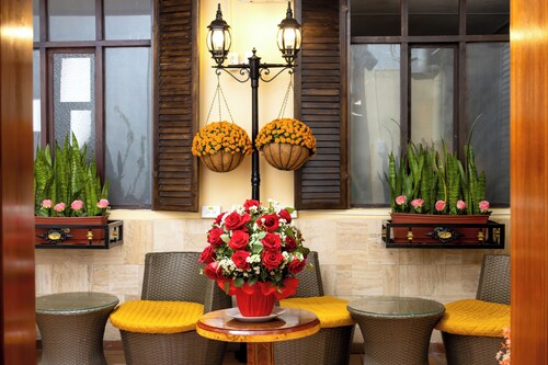 Friends Hotel & Rooftop - Historic Center & Museums