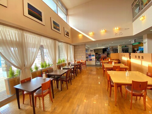 拉芙尼尔酒店