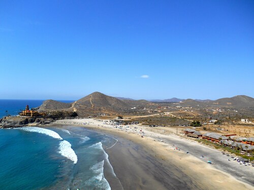 Just steps from the Beach; Panoramic ocean views from private rooftop balcony!