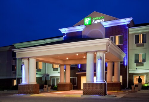 Holiday Inn Express Hotel & Suites Vermillion, an IHG Hotel