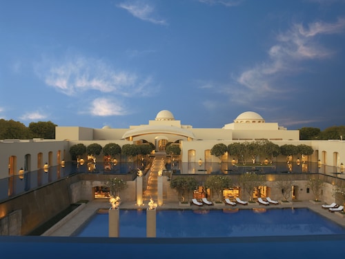 Trident, Gurgaon