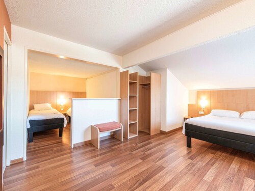 ibis Issoire