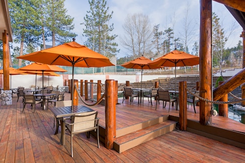 Holiday Inn Resort The Lodge At Big Bear Lake by IHG