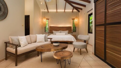 Cala Luna Boutique Hotel & Villas