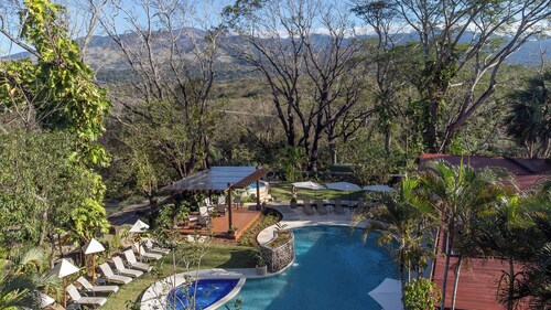 Hotel Hacienda Guachipelin