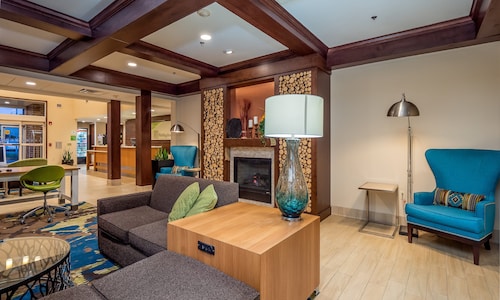 Holiday Inn & Conference Center Marshfield by IHG