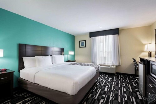 Bricktown Hotel & Extended Stay