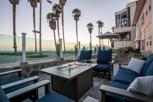 Venice on the Beach Hotel