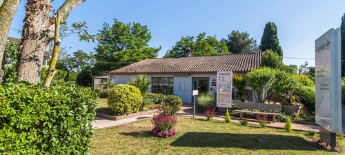 Hotel Campanile Nîmes Sud - Caissargues