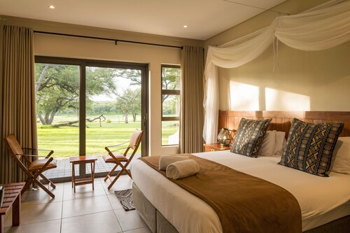 Hwange Safari Lodge