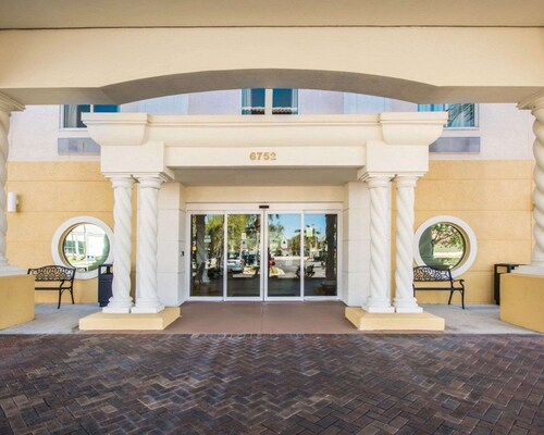 Comfort Inn & Suites Jupiter I-95