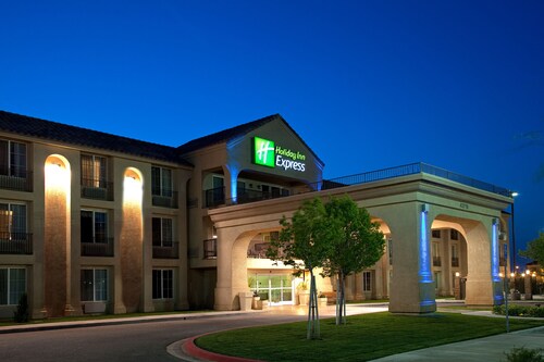 Holiday Inn Express Lancaster, an IHG Hotel