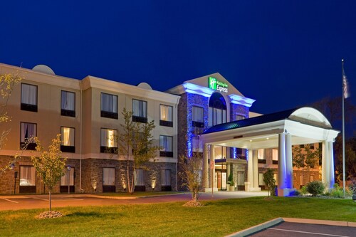 Holiday Inn Express Hotel & Suites Chester by IHG