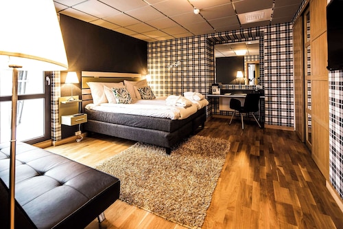 Home Hotel Bristol