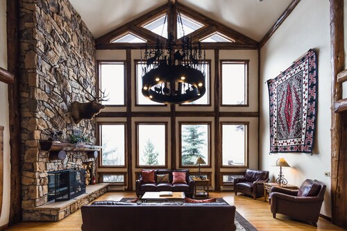 Taharaa Mountain Lodge
