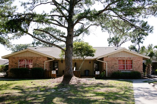 Cottages on the Green