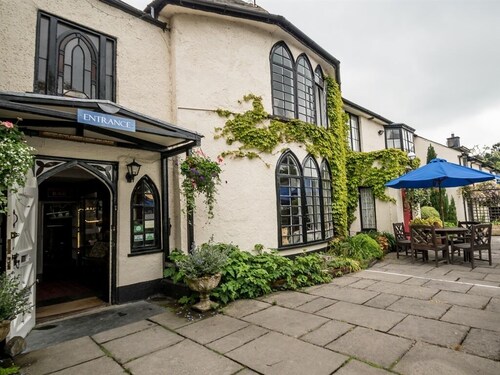 Lifton Hall