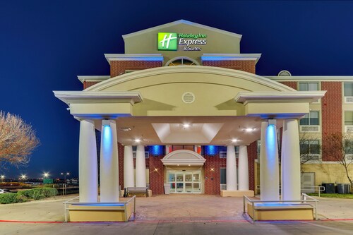 Holiday Inn Express & Suites Lake Worth, an IHG Hotel