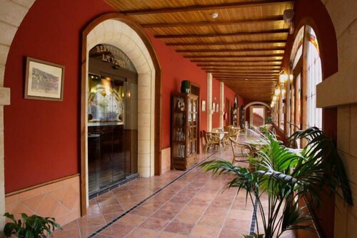 Hotel Alegria Bodega Real