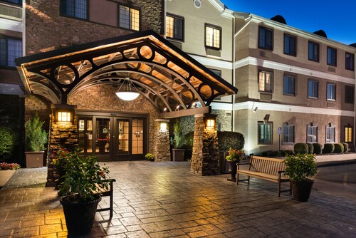 Staybridge Suites O'Fallon Chesterfield by IHG