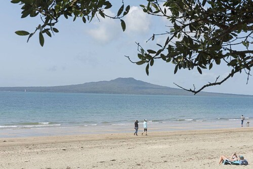 Carnmore Hotel Takapuna