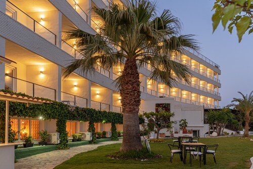 Ramada Resort by Wyndham Puerto de Mazarron