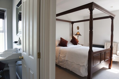 The Bridge House Boutique B&B