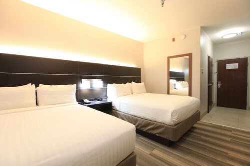 Holiday Inn Express Hotel & Suites Chattanooga-Hixson by IHG