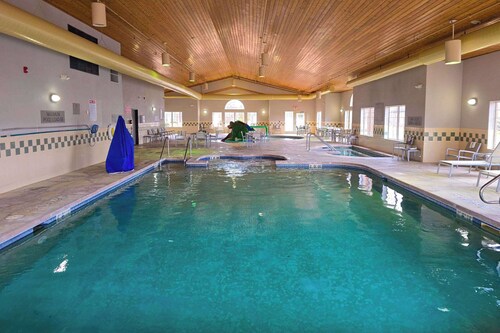 Country Inn & Suites by Radisson, Green Bay East, WI