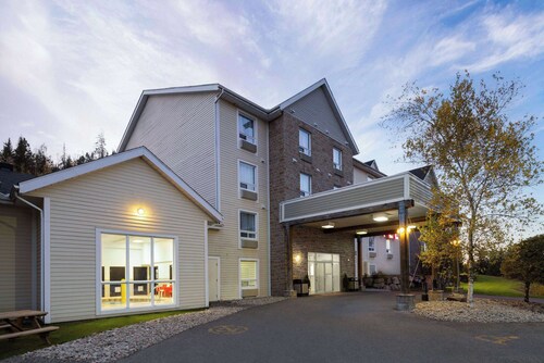 Super 8 by Wyndham Sainte Agathe Des Monts