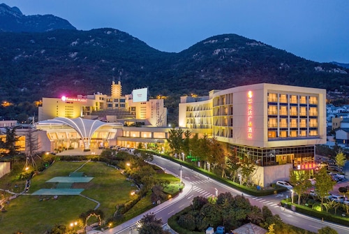 Ramada Plaza Taian
