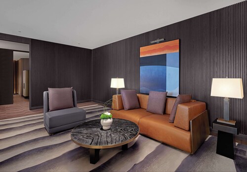 Conrad Urumqi