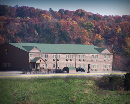 Booneslick Lodge Jane
