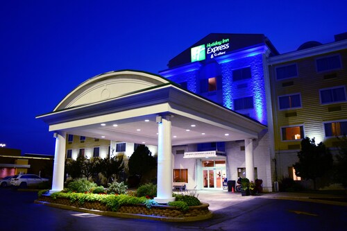 Holiday Inn Express Hotel & Suites Watertown-Thousand Island, an IHG Hotel