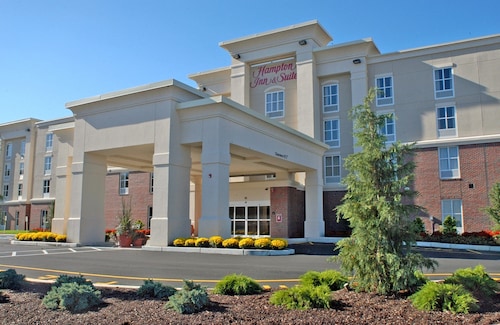 Hampton Inn & Suites Plymouth