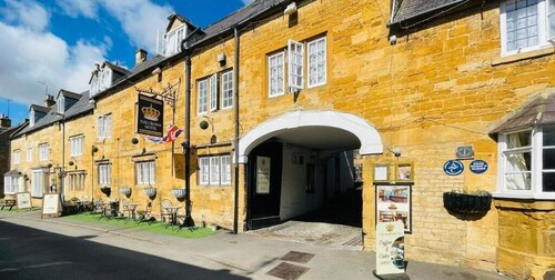 The Crown Hotel