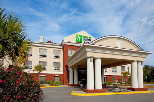 Holiday Inn Express Hotel & Suites Quincy I-10 by IHG