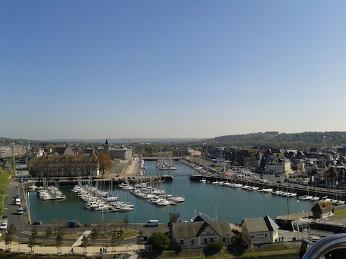 Première Classe Deauville - Touques