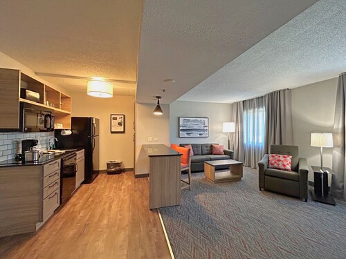 Candlewood Suites Indianapolis Downtown Medical District by IHG