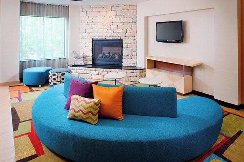 Fairfield Inn & Suites by Marriott Lafayette South