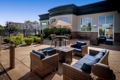 Holiday Inn Hotel & Suites Beckley by IHG