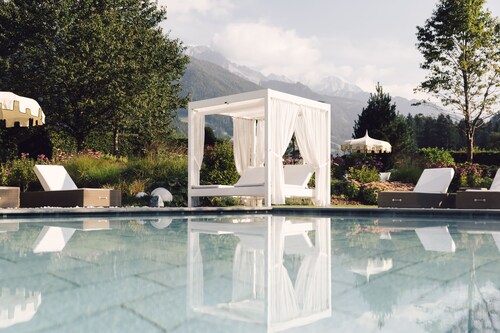 Alpenpalace Luxury Hideaway & Spa Retreat