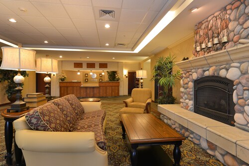 Comfort Inn & Suites McMinnville Wine Country