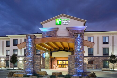 Holiday Inn Express & Suites Loveland, an IHG Hotel